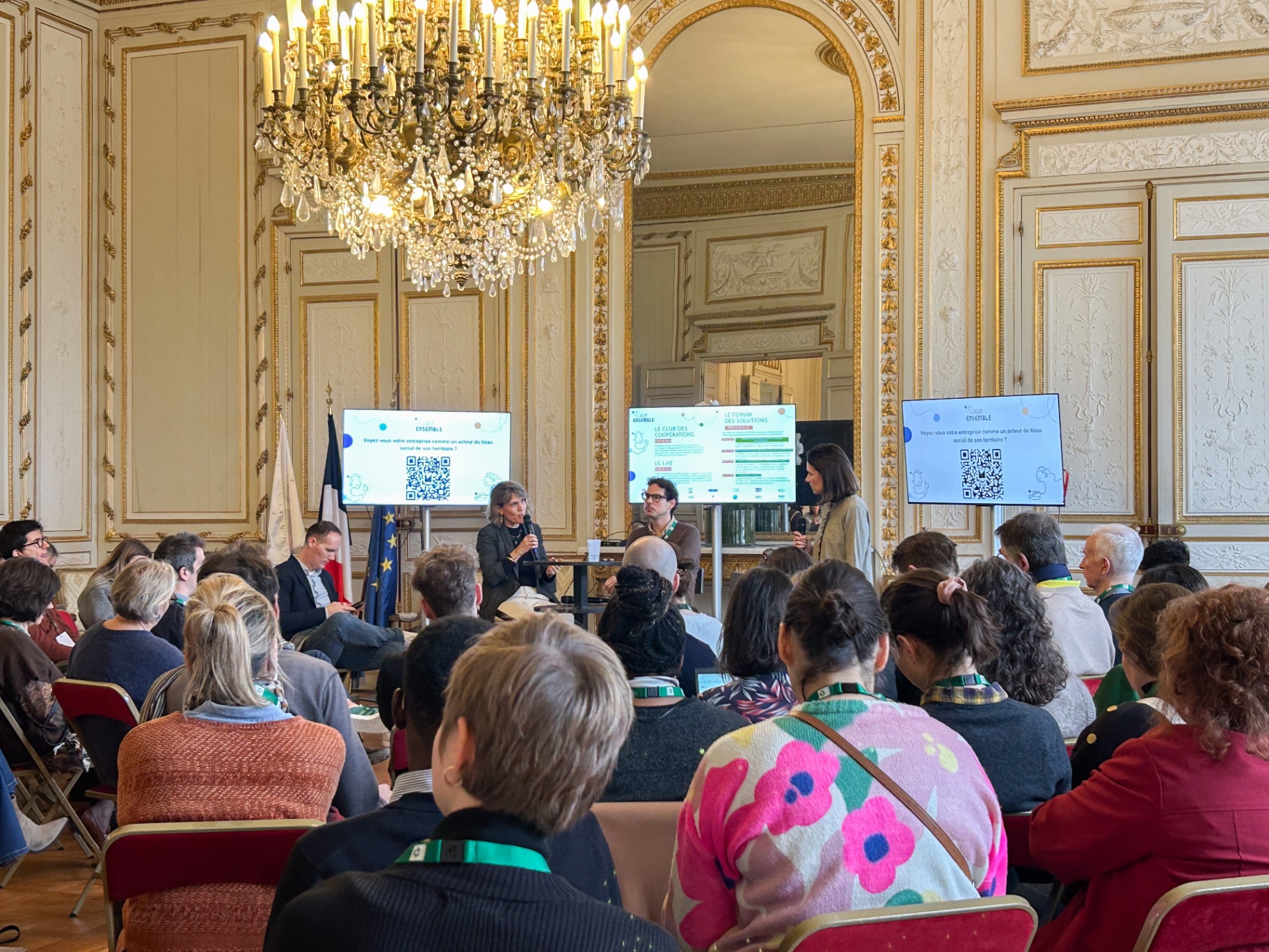 Présentation interactive et dispositif de médiation pour les 200 acteur·ice·s du territoire bordelais. - réalisé par Agence Kulte